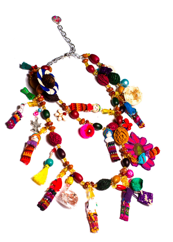 Collar Maria muñequitas quitapenas