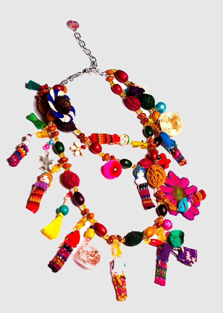 Collar Maria muñequitas quitapenas